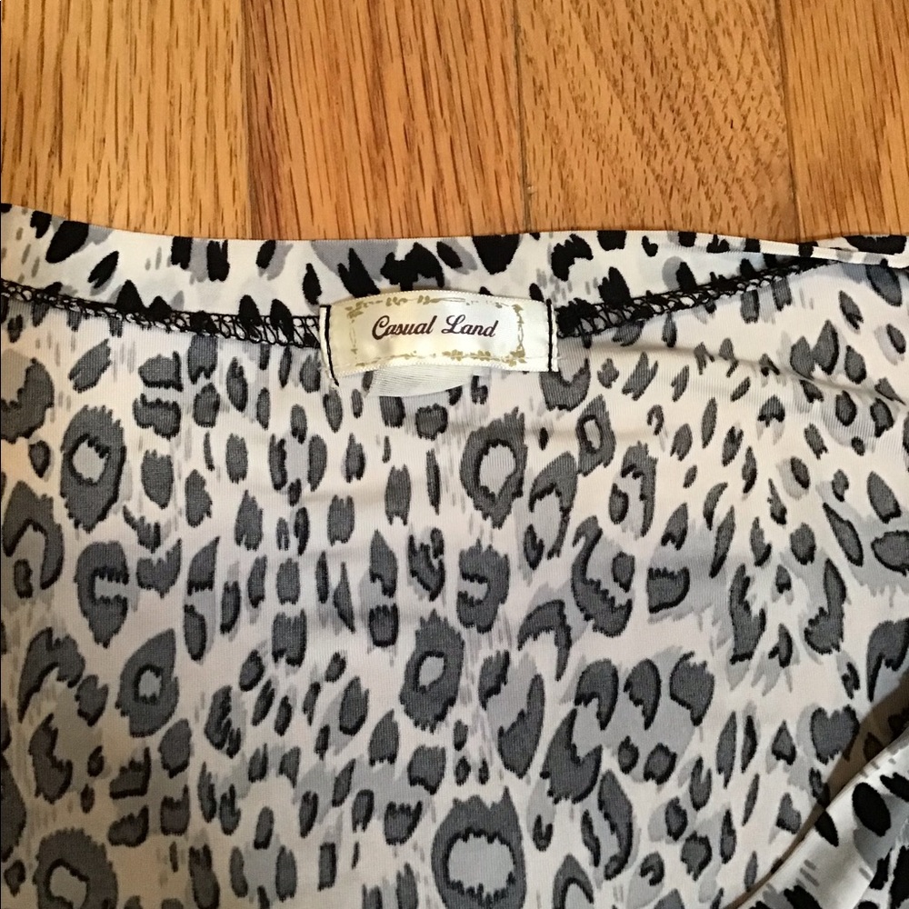 Casual Land leopard top size 2X - Picture 2 of 4
